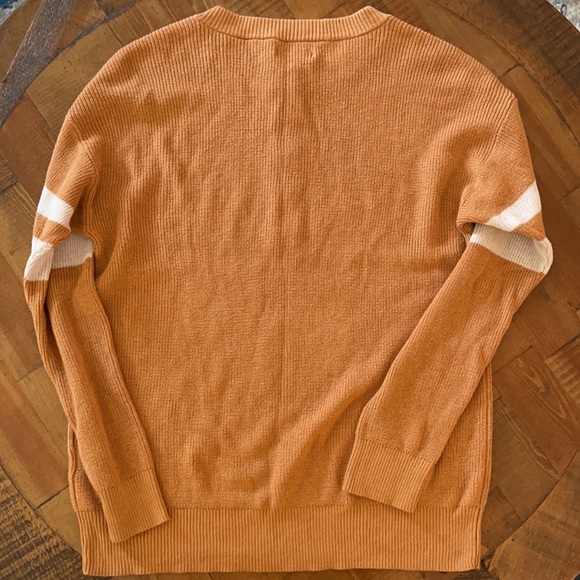 American Eagle Varsity Henley Sweater - Picture 4 of 4